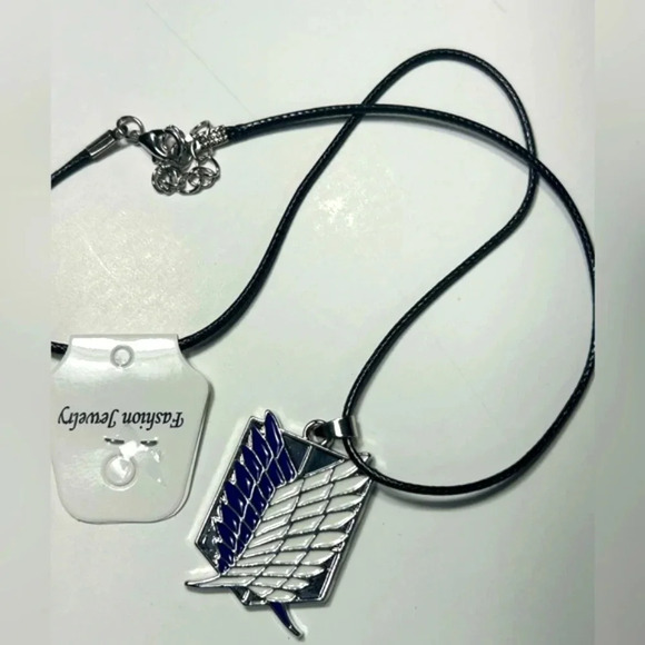 Black Rope / Attack  on Titan/ Wings of Freedom Necklace Pendant - Picture 4 of 5